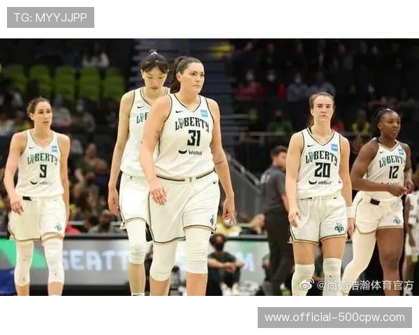 王牌与自由人完成重磅交易，涉及四名球员互换